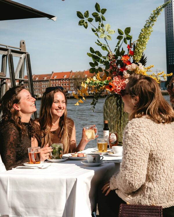 Prachtig restaurant in Rotterdam aan het water