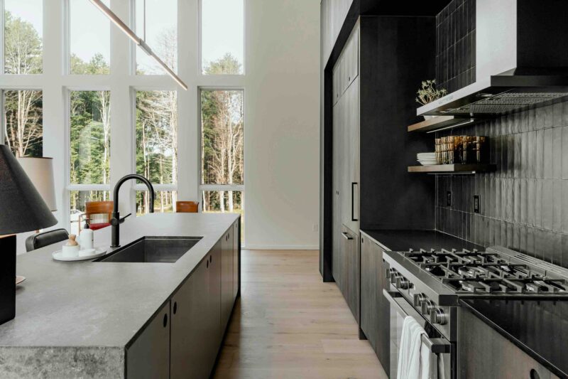 mat zwarte keuken schoonmaken tips 