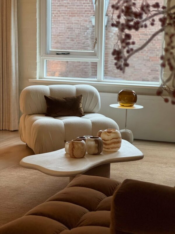 trendkleur bruin met terracotta in woonkamer