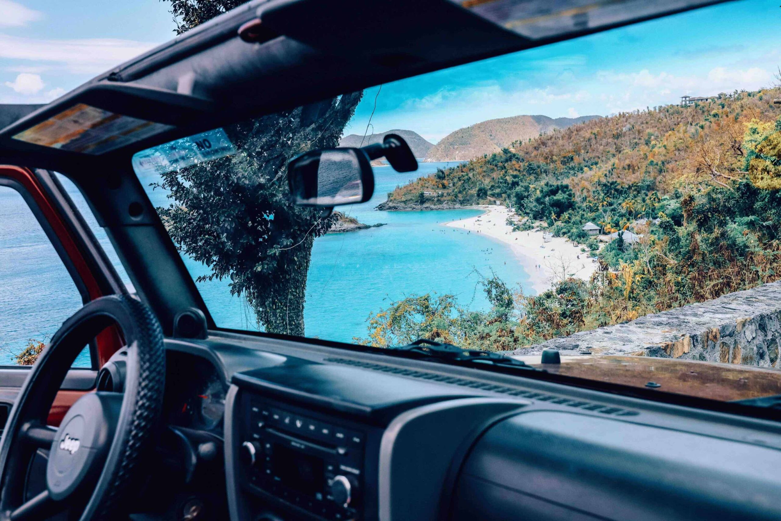 Met de auto op vakantie: 15 slimme tips voor een relaxte rit